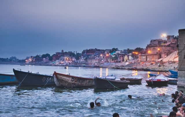 Varanasi Travel Guide in Bengali - বেনারস ভ্রমণ গাইড